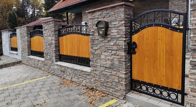Ogrodzenie kute z drewnem klasyczne OK 060