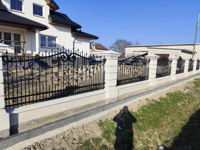 Brama wjazdowa uchylna, kuta, ozdobna BU 115