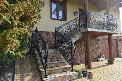 Balustrada zewnętrzna czarna ozdobna BKZ 097