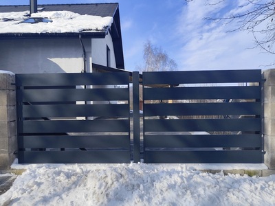 Ogrodzenie kute nowoczesne czarne OK 066