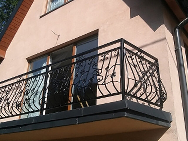 Elegancko zdobiona balustrada BKZ 013