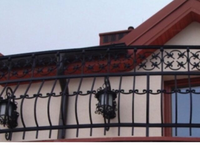 Balustrada zewnętrzna w&nbsp;eleganckim stylu BKZ 002