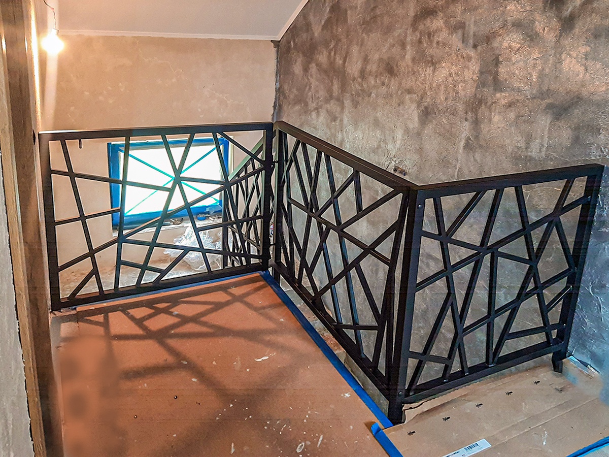Wewnętrzna balustrada metalowa