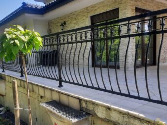 Stylowa balustrada balkonowa zewnętrzna BKZ 078