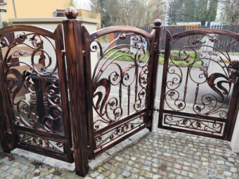 Ogrodzenie kute z&nbsp;ornamentami OK 061