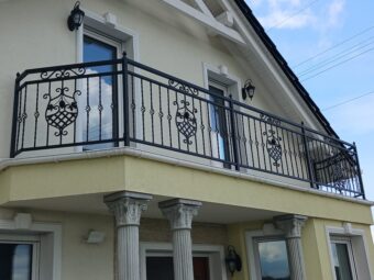 Balustrada zewnętrzna na&nbsp;balkon BKZ 105