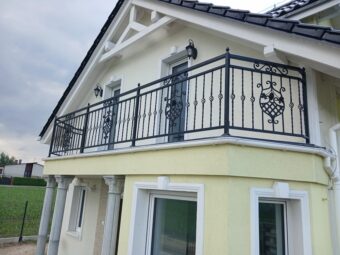Balustrada zewnętrzna na&nbsp;balkon BKZ 105