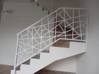 Balustrada schodowa wewnętrzna biała&nbsp;BKW 053
