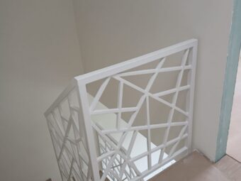 Balustrada schodowa wewnętrzna biała&nbsp;BKW 053