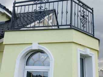 Balustrada zewnętrzna na&nbsp;balkon BKZ 105