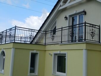 Balustrada zewnętrzna na&nbsp;balkon BKZ 105