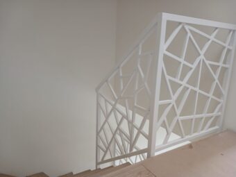 Balustrada schodowa wewnętrzna biała&nbsp;BKW 053
