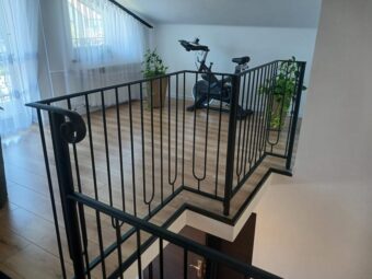 Balustrada wewnętrzna czarna schodowa BKW 054